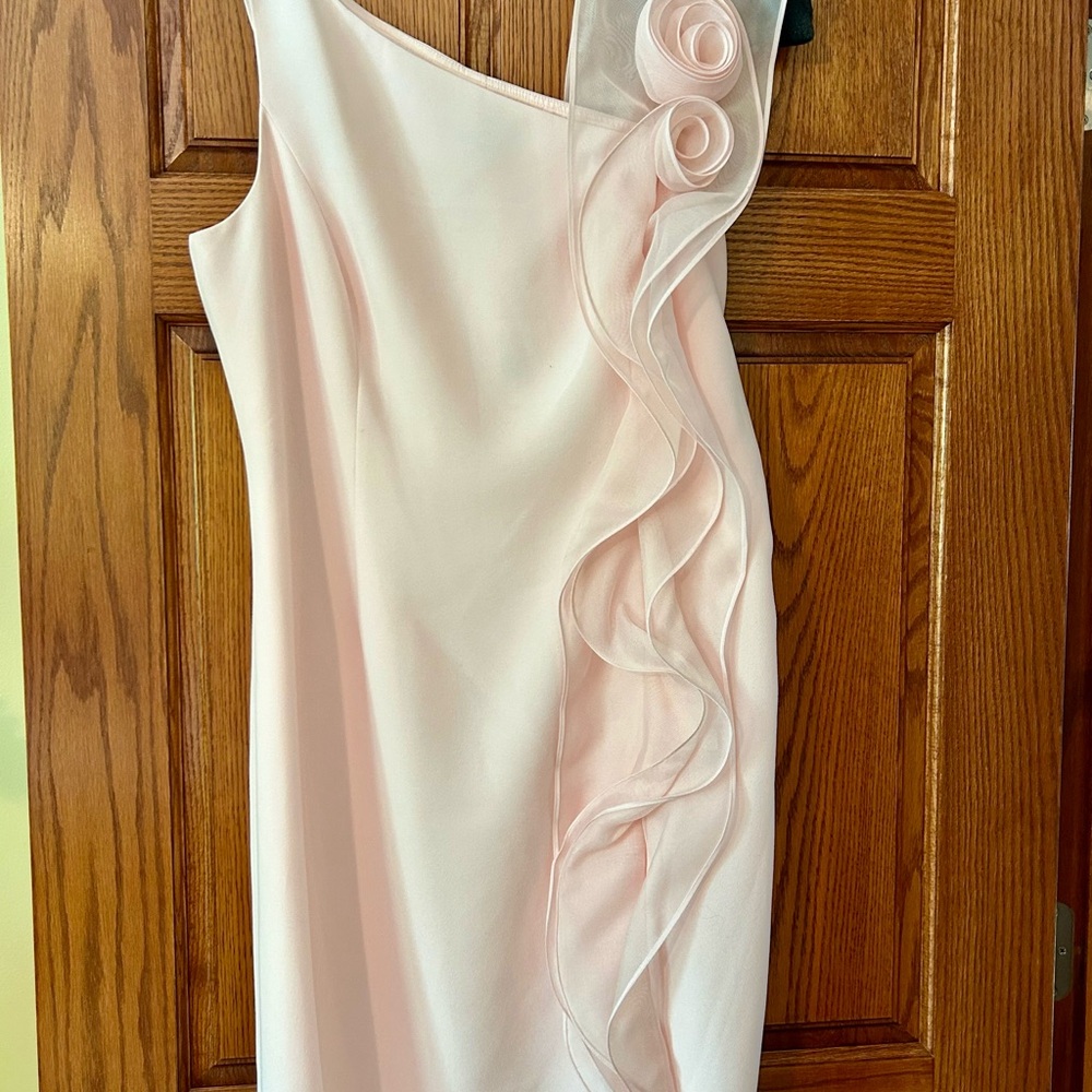 Elegant Pink One-Shoulder Dress